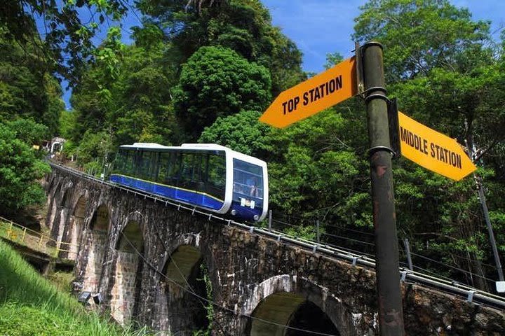 Penang Hill and Kek Lok Si Temple Private Tour image