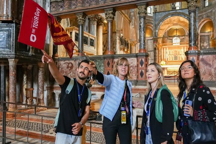 St. Mark’s Basilica & Doge’s Palace Half-Day Tour with Gondola Ride image