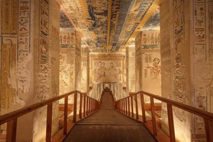 Full-Day Private Tour to Luxor with Lunch and Pick Up image