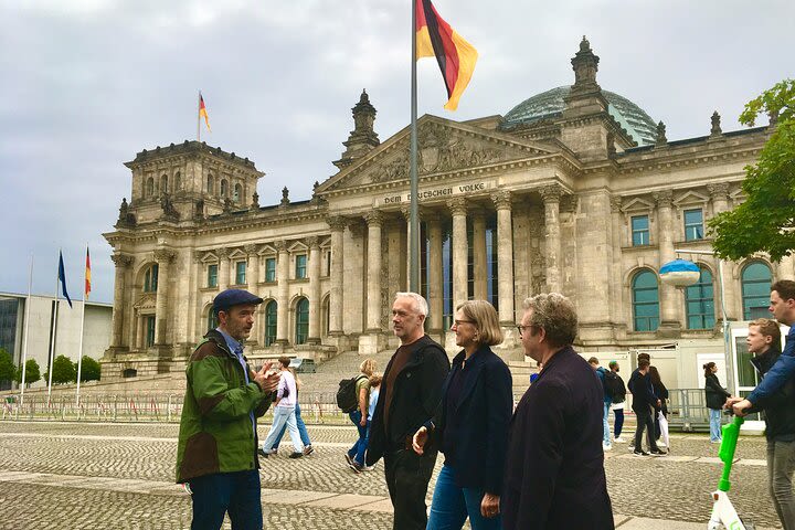 Berlin Introduction: Culture, Tyranny & Tolerance - Private 3-hour Tour  image