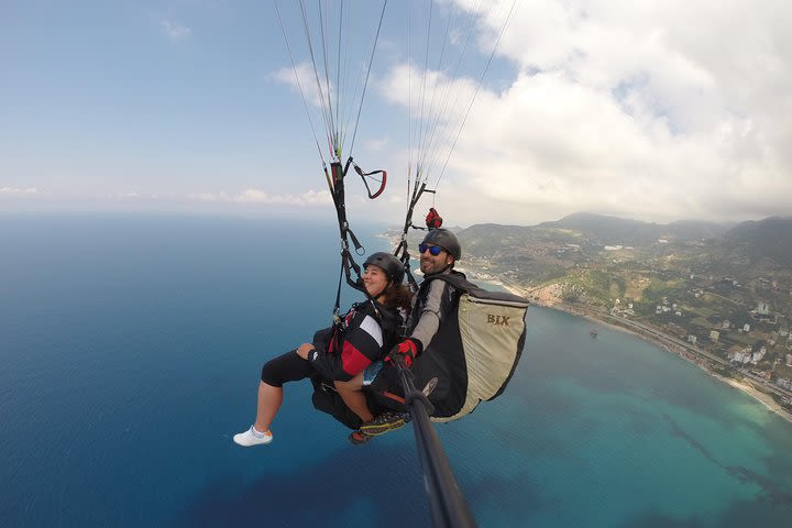 Paragliding experience in Alanya image