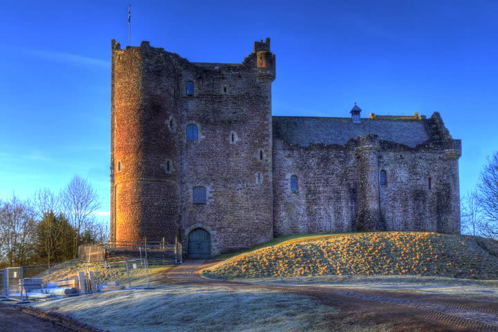 Scottish Whisky and Castles Private Tour from Edinburgh image