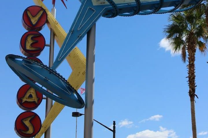 Interactive Day tour of Las Vegas Strip, Fremont Street, and the Las Vegas Sign image