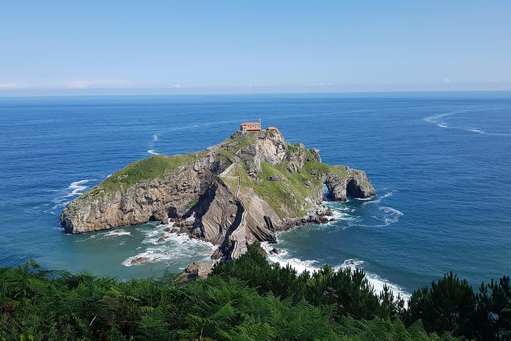 Game of Thrones Basque Coast Locations Tour from San Sebastian image