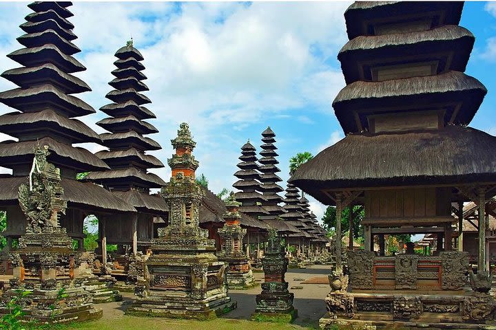 Bedugul & Tanah Lot Tour image