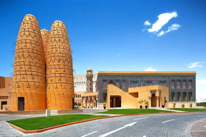 Doha City Tour: Souq Waqif, Katara, The Pearl, and Corniche image