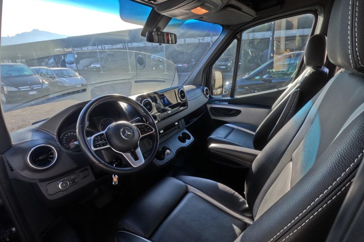 Seamless Naples to Sorrento Transfer image