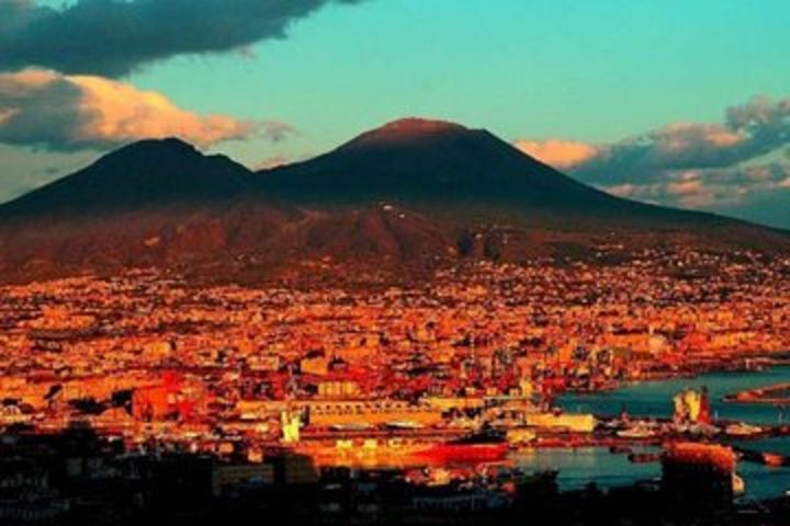 Pompeii and Vesuvius full day tour from Naples cruiseship and trains terminal image