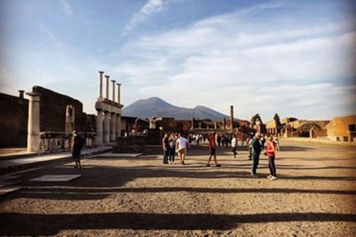 Enjoy Pompeii private tour with an archeological guide image