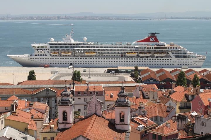 Lisbon Private Walking Tour from Santa Apolónia Cruise Port image