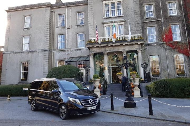 Killarney to Shannon Airport Private Transfer  image