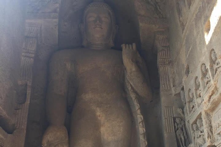 Private Kanheri- Buddhist Cave Tour image