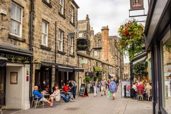 Harrogate Walking Food Tour image