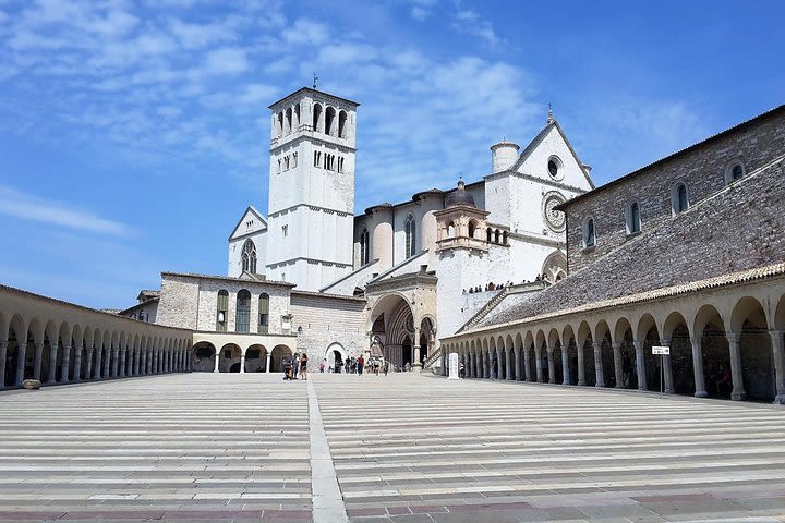 The Hill towns of Central Italy: Perugia, Assisi & Deruta Private Tour image