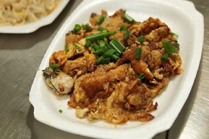 Private Food Tour of Chinatown & Little India with optional River Cruise