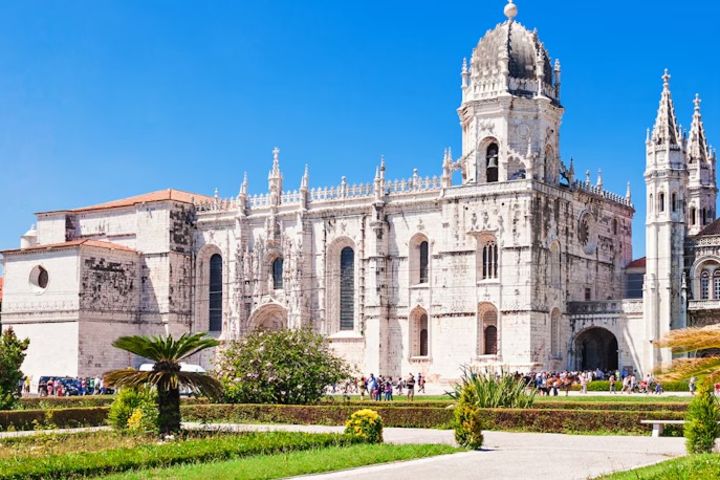 Jerónimos Monastery Skip-the-Ticket-Line Ticket