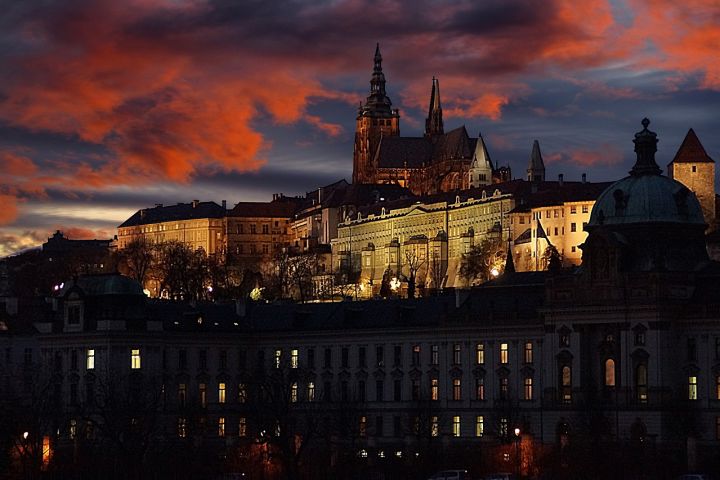 Free Prague Ghost and Legends Tour