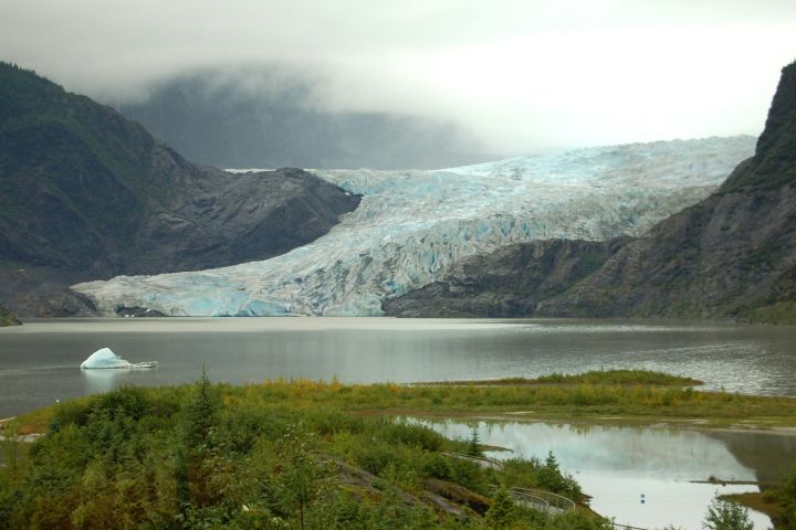 Glacier Express “THE BLUE BUS” Juneau to Mendenhall Glacier