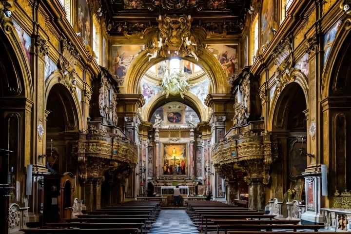 Naples Small Group Highlights & Underground Tour