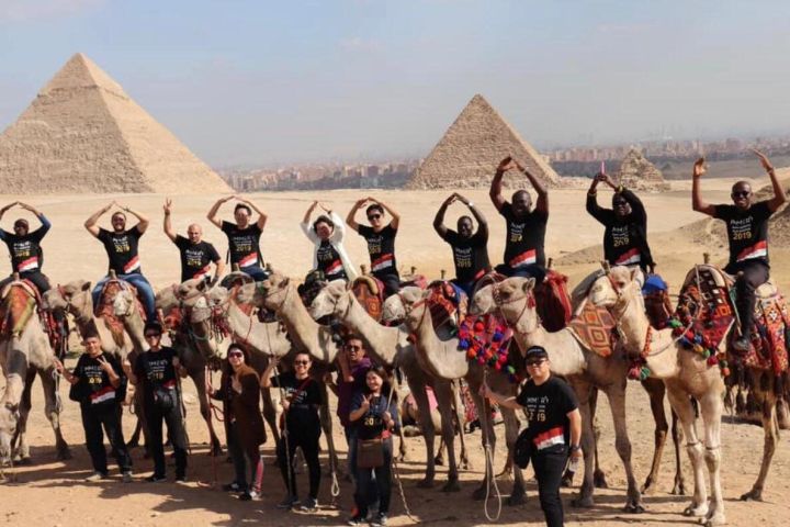 Giza Pyramids & Sphinx Tour
