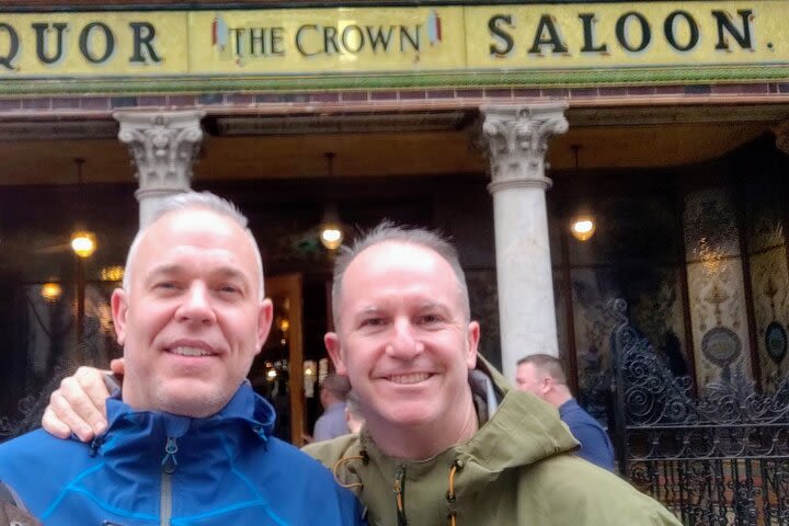 The Story of Belfast walking tour with a local guide