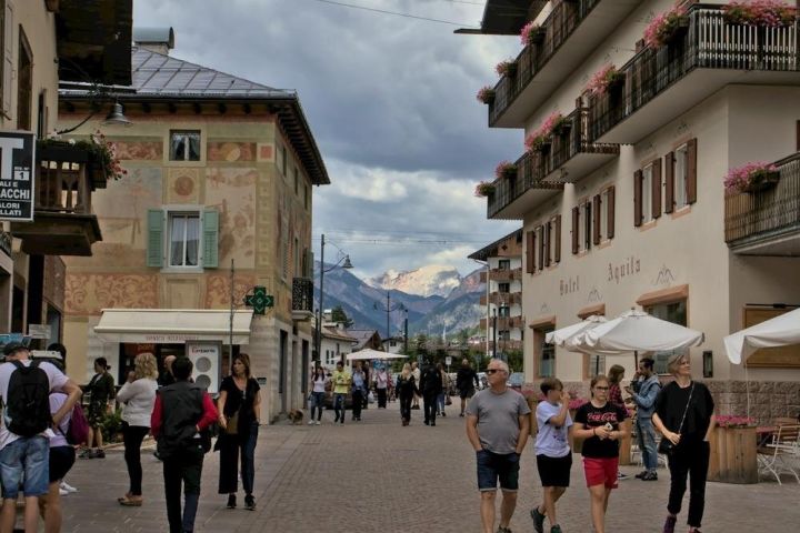 Dolomites & Cortina Small Group Tour from Venice