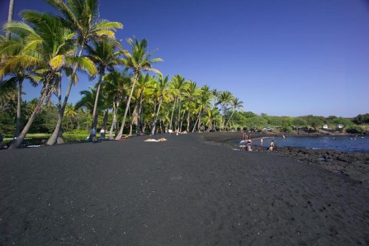 Big Island Volcanoes & Waterfalls Tour