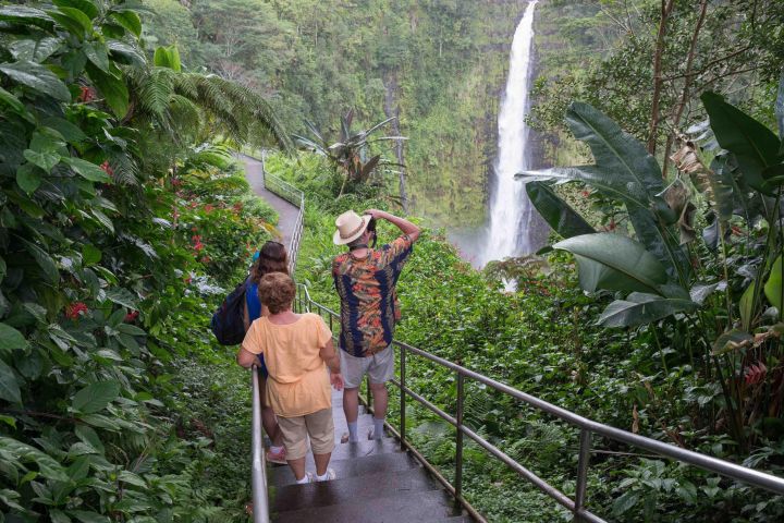 Big Island Volcanoes & Waterfalls Tour