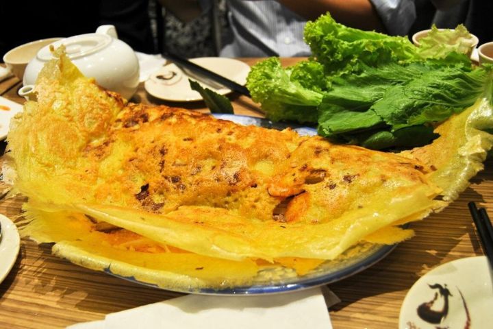 Saigon Night Foodie Tour