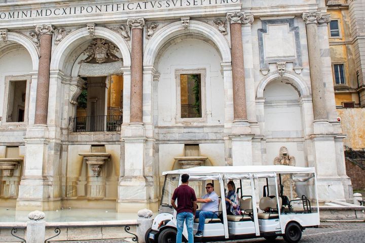 Rome Golf Cart Tour: Piazzas & Monuments