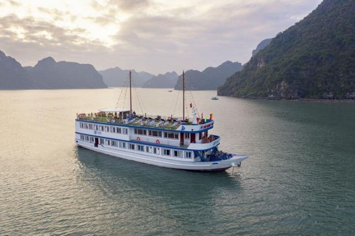 Private Hanoi City & Halong Bay Tour