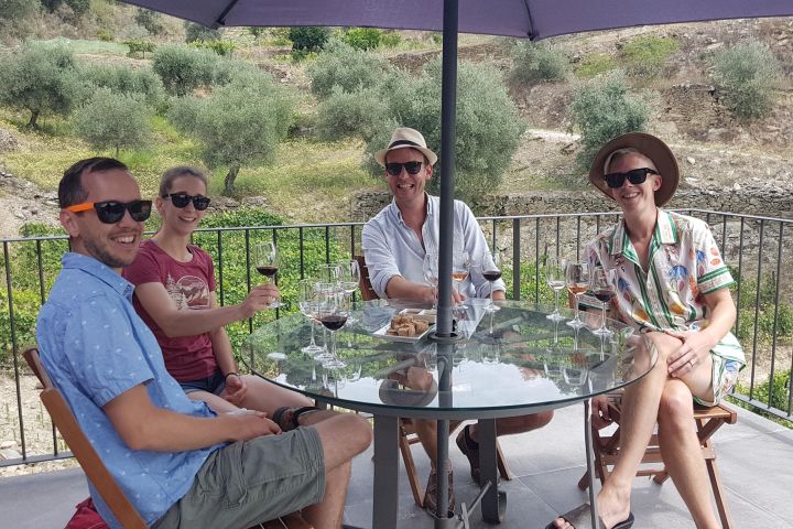 Douro Valley Wine Tour with Lunch & River Cruise