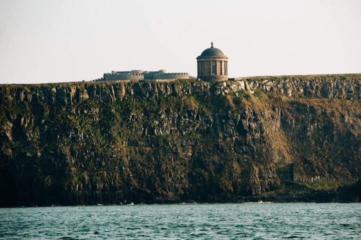 Full Day Private Luxury Tour of Causeway Coast (Giants Causeway)