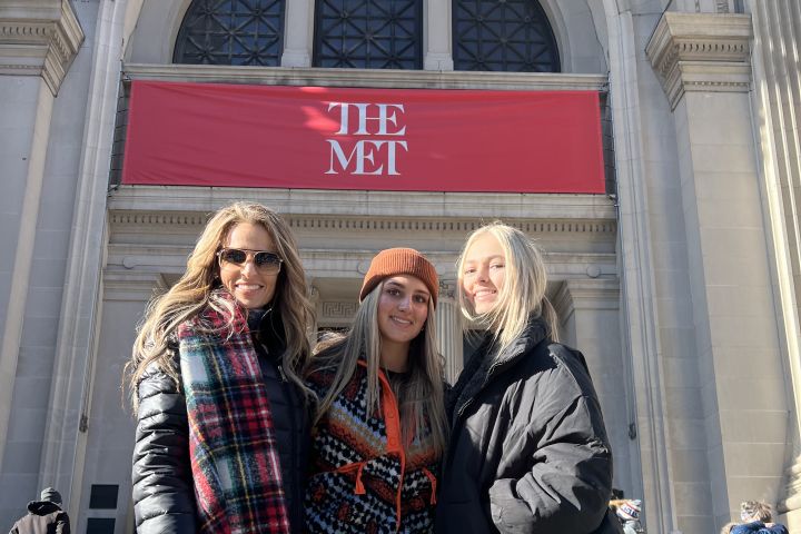 Exclusive Gossip Girl Tour 3 Hours