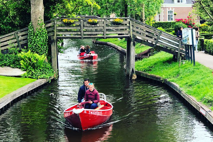 Holland Combi Tour (Giethoorn & Windmills Zaanse Schans) image