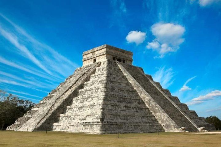 Chichen Itza Clasic with Sacred Cenote from Cancun and Mayan Riviera image