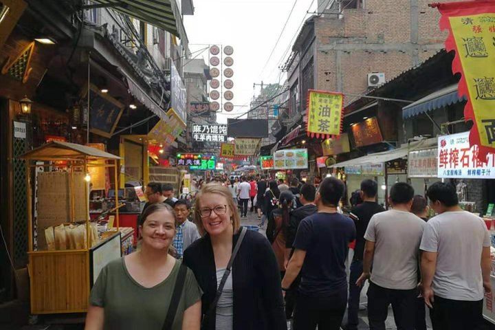 Authentic Muslim Alley Food Tour in Downtown Xi'an image