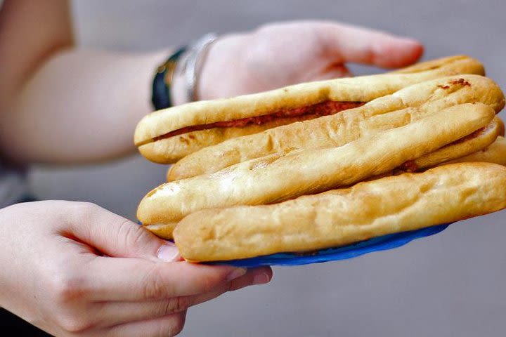 Hai Phong street food tour night life image