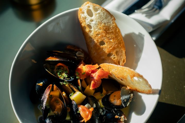 Chef's Farm-to-Table Walking Tour in Charleston image