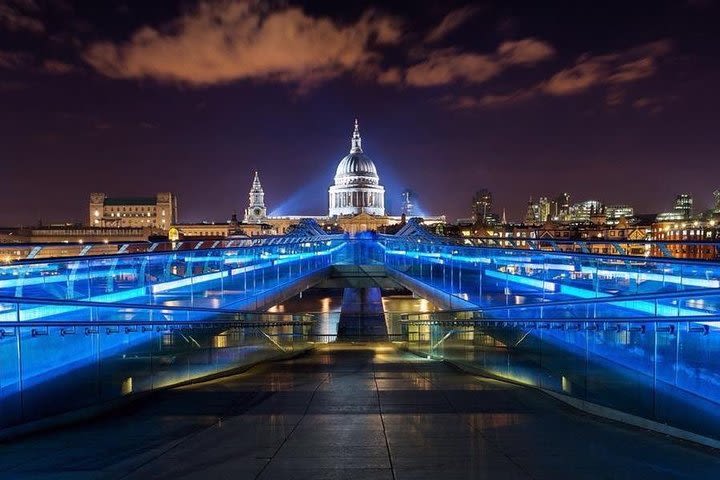 Light Up London Private Night Tour (Central London Pick Up) image