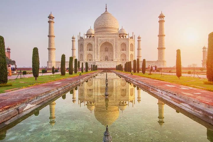 Taj Mahal & Agra Fort : Private Sunrise Taj Mahal Tour From Delhi  image