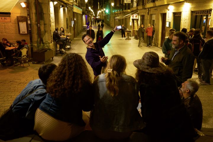 San Sebastián Walking Dinner Tour with Basque Bites  image