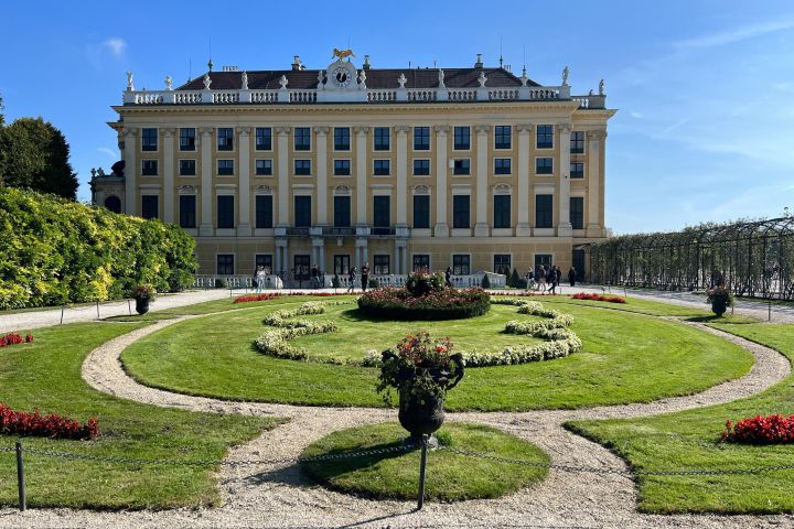 Vienna Private Schönbrunn Palace Tour image