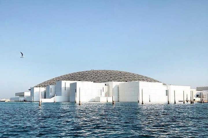 Louvre Abu Dhabi and Grand Mosque Tour image