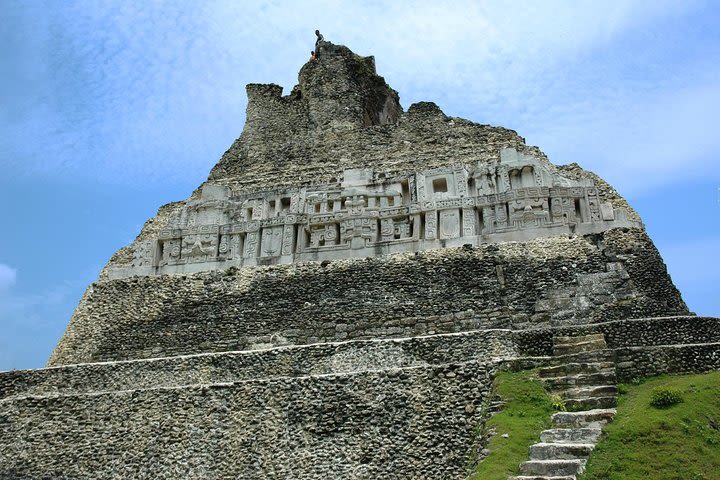 Xunantunich and Inland Blue Hole Tour  image