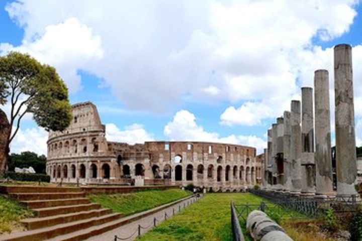 Skip-the-line: Colosseum, Palatine Hill & Roman Forum Tour image