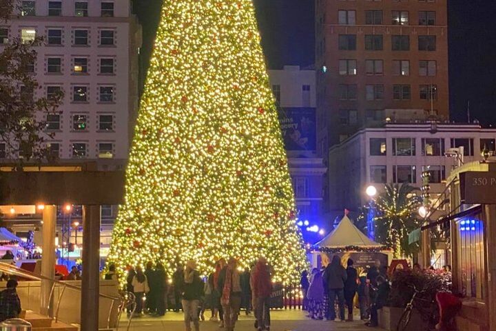 Private San Francisco Holiday Lights Tour by Convertible Jeep image