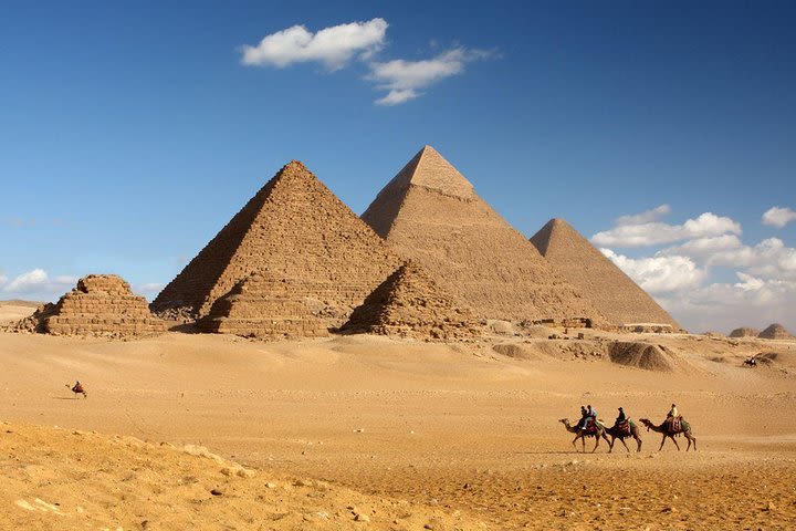 Private Half- Day Tour: Great Pyramids - Sphinx - Egyptian Museum  image