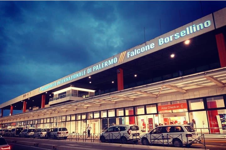 Private transfer from Palermo Airport to Capo d'Orlando or vice versa image