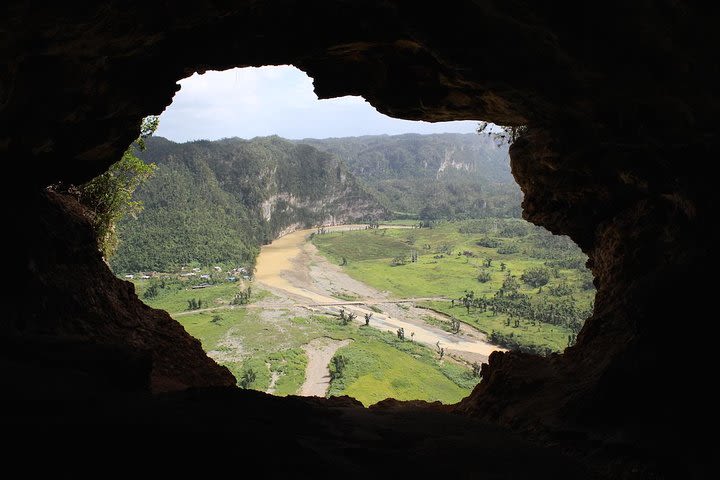 Cueva Ventana Journey image